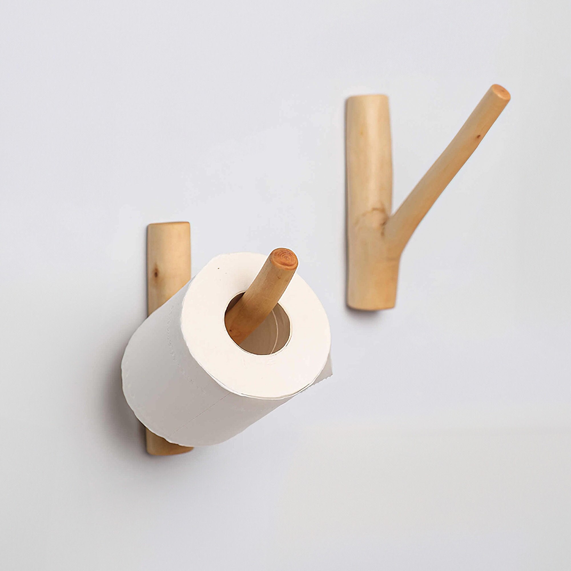 wood-branch-toilet-paper-holder-rustic-decor-2